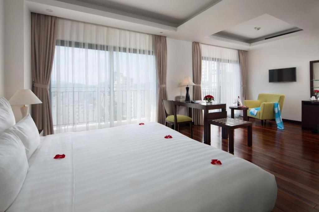 Legendsea Hotel Nha Trang Zewnętrze zdjęcie